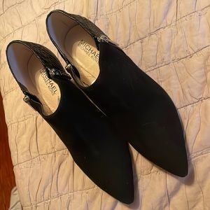 Michael Kors size 7.5